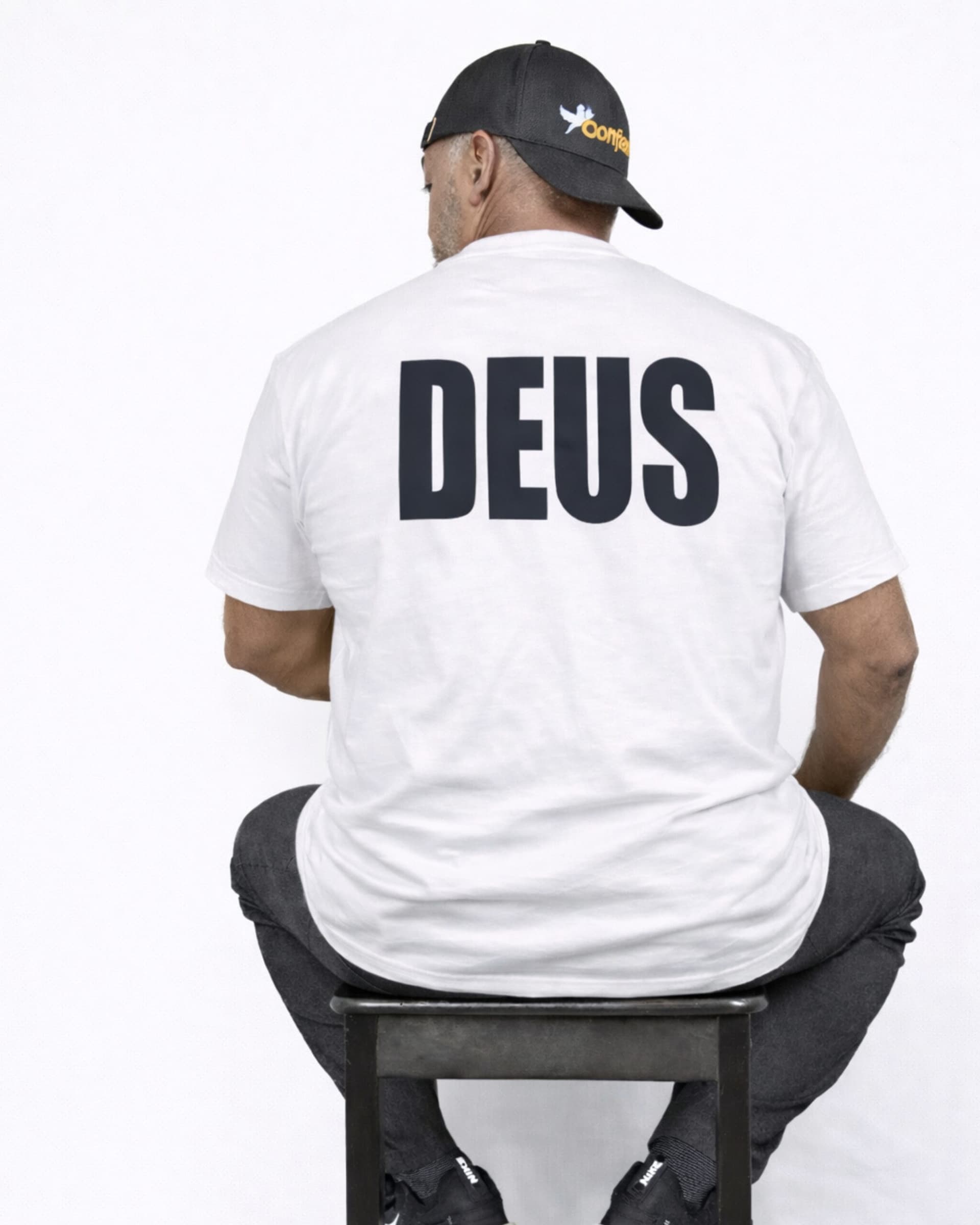 SHIRT DEUS
